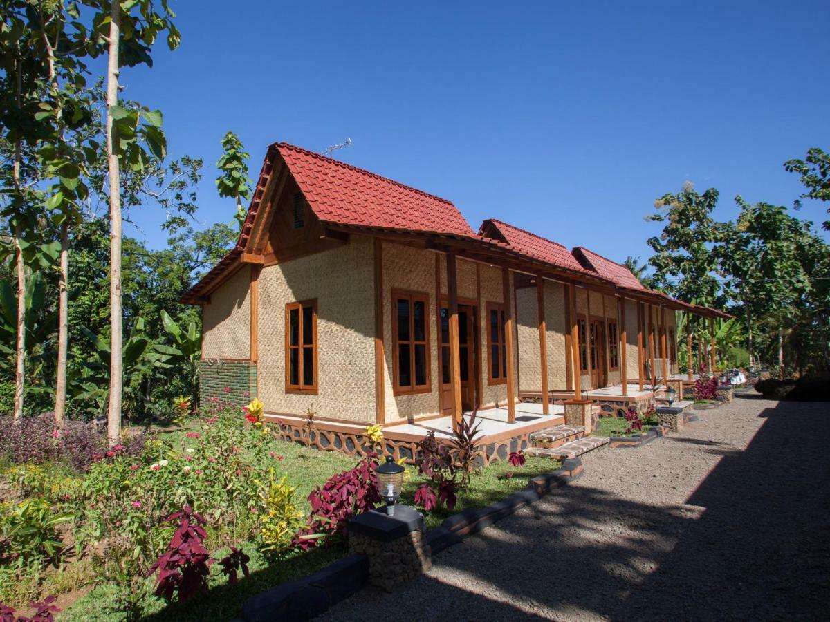 Reddoorz Near Banyuwangi Kota Train Station Hotel Екстериор снимка